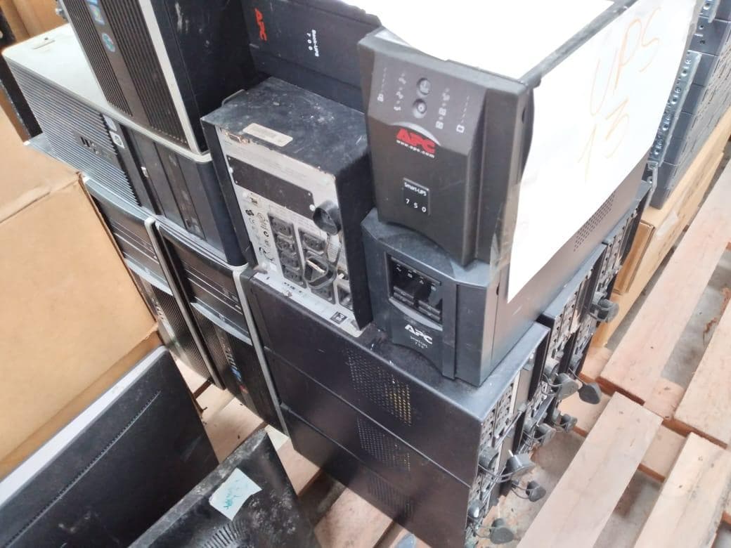 Equipamentos eletrónicos e informáticos — imagen 2