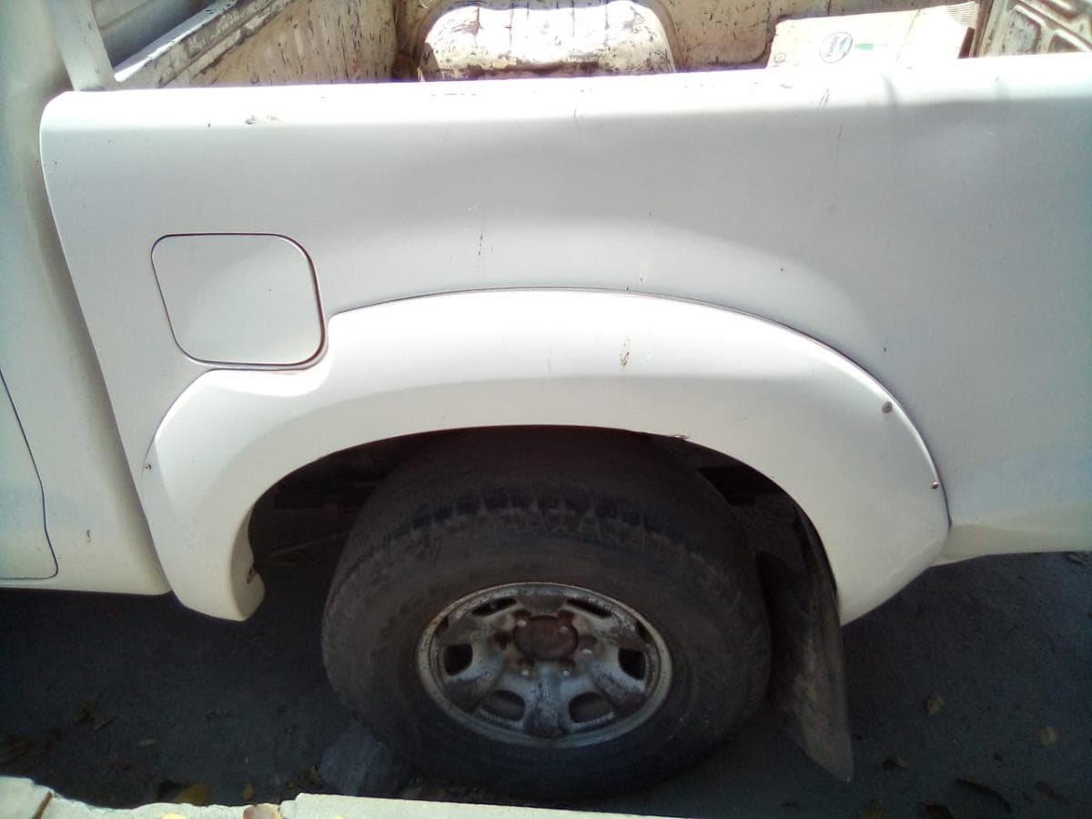 TOYOTA HILUX D4D · — imagen 3