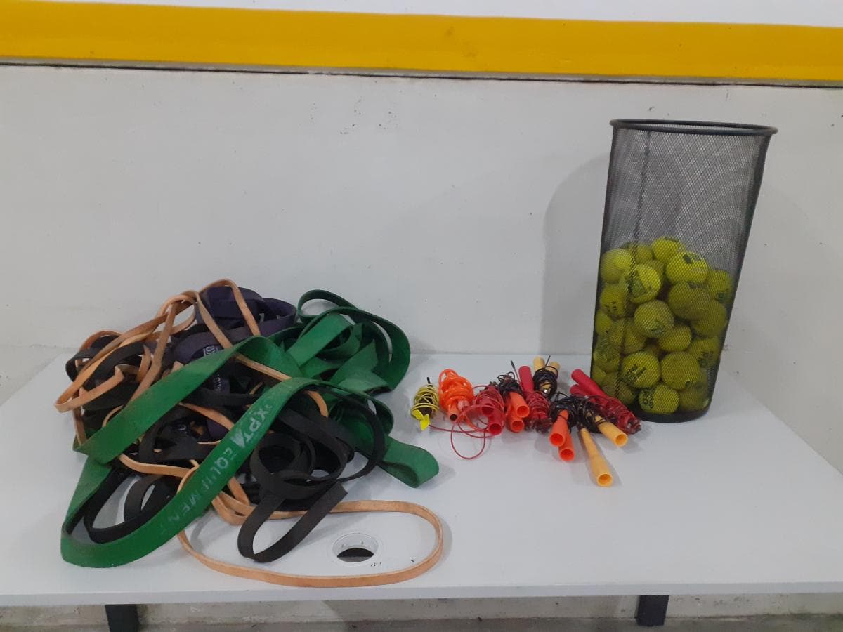 Accesorios de Gimnasio · Pelotas de Pádel — imagen 5