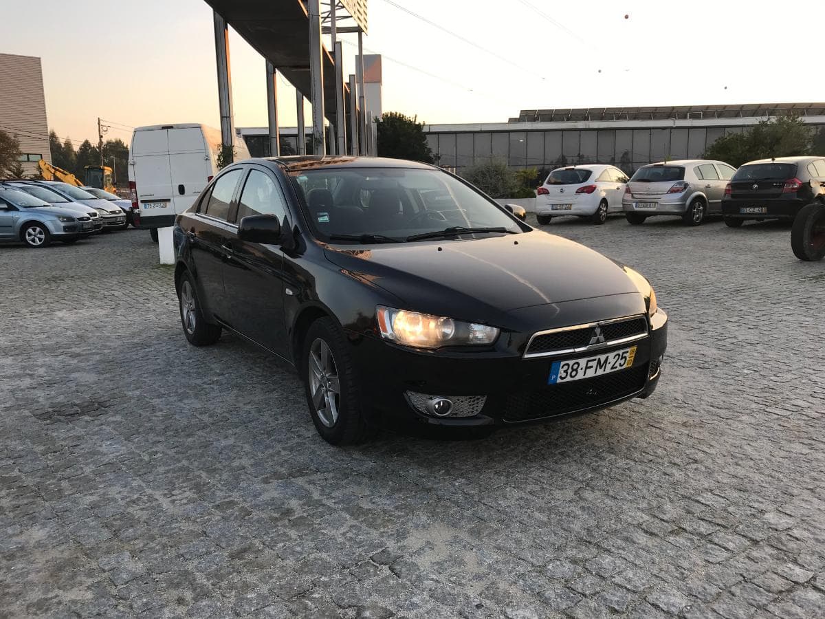 Mitsubishi Lancer 1.5 · Ano 2008 — imagen 1