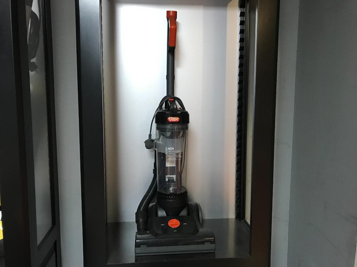 Vacuum Cleaner — image 1