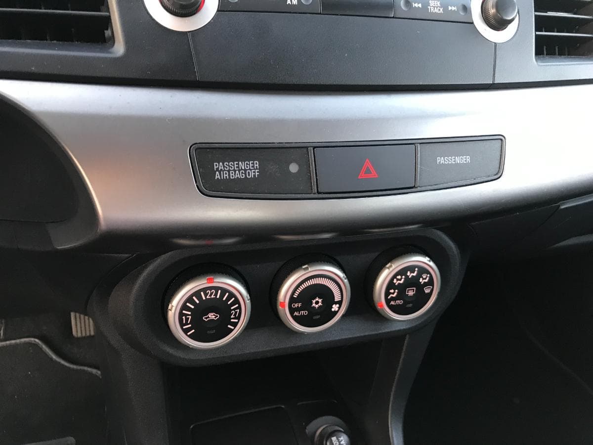Mitsubishi Lancer 1.5 · Ano 2008 — imagen 17