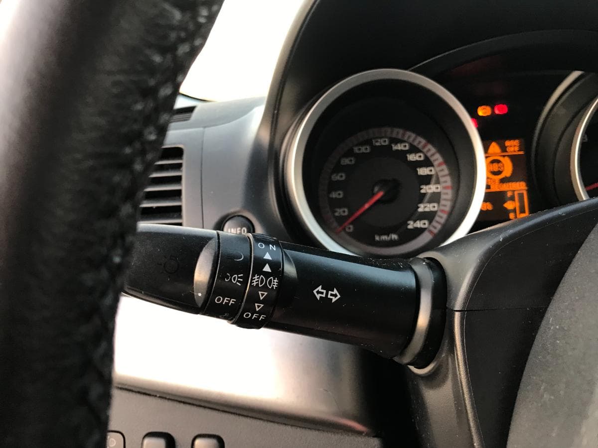 Mitsubishi Lancer 1.5 · Ano 2008 — imagen 23