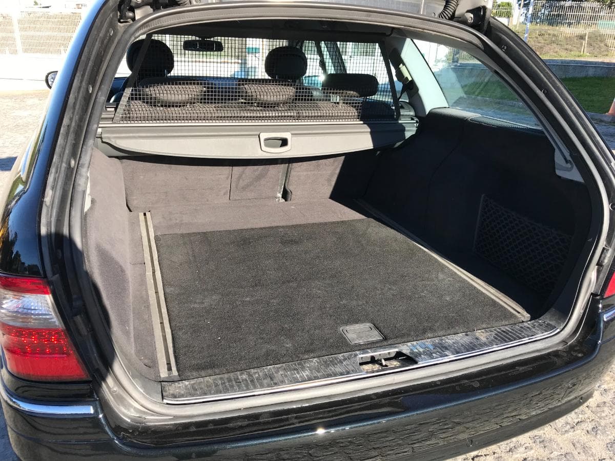 Mercedes-Benz E270 CDI · Ano 2004 — imagen 9