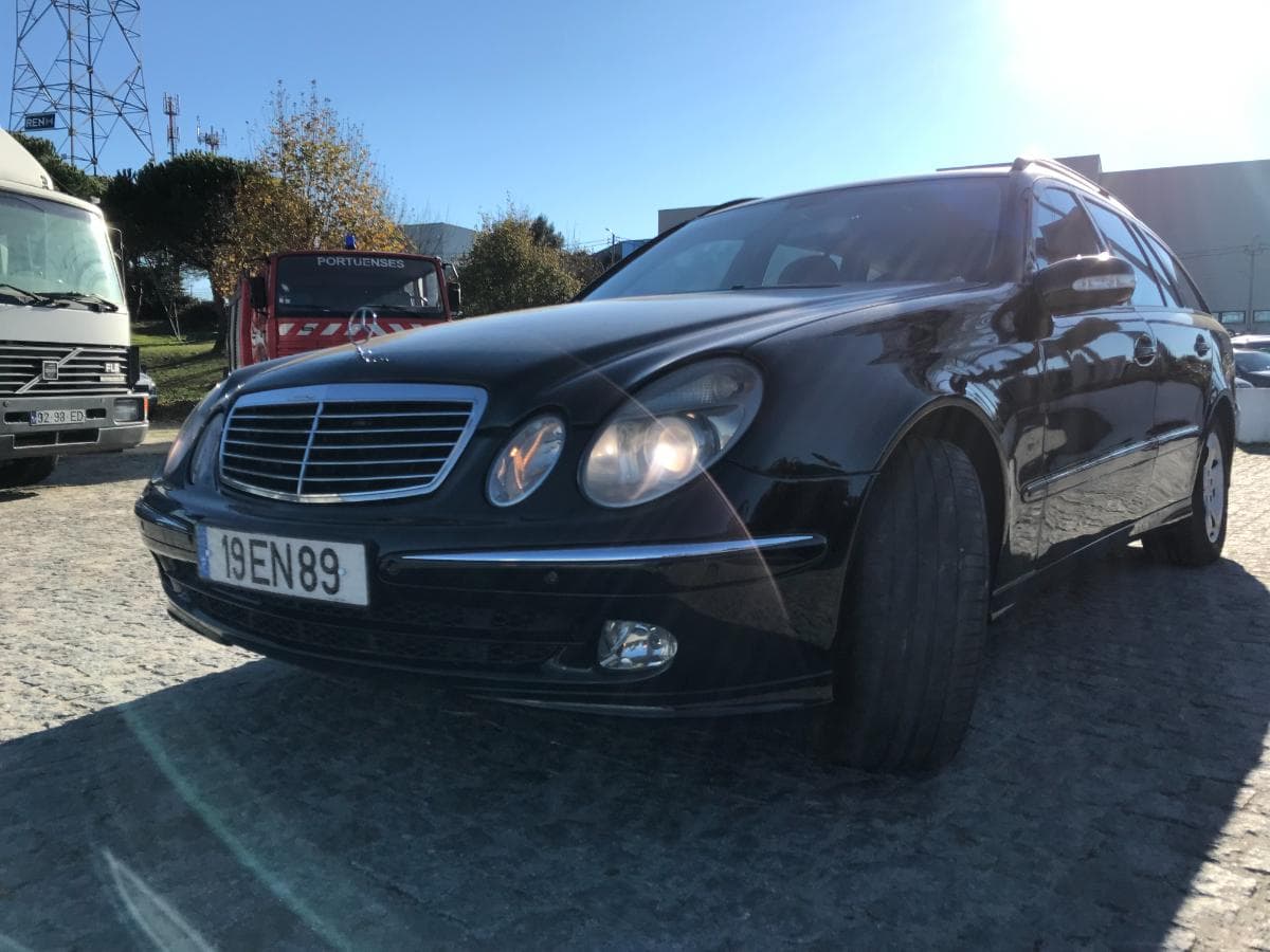 Mercedes-Benz E270 CDI · Ano 2004 — imagen 7