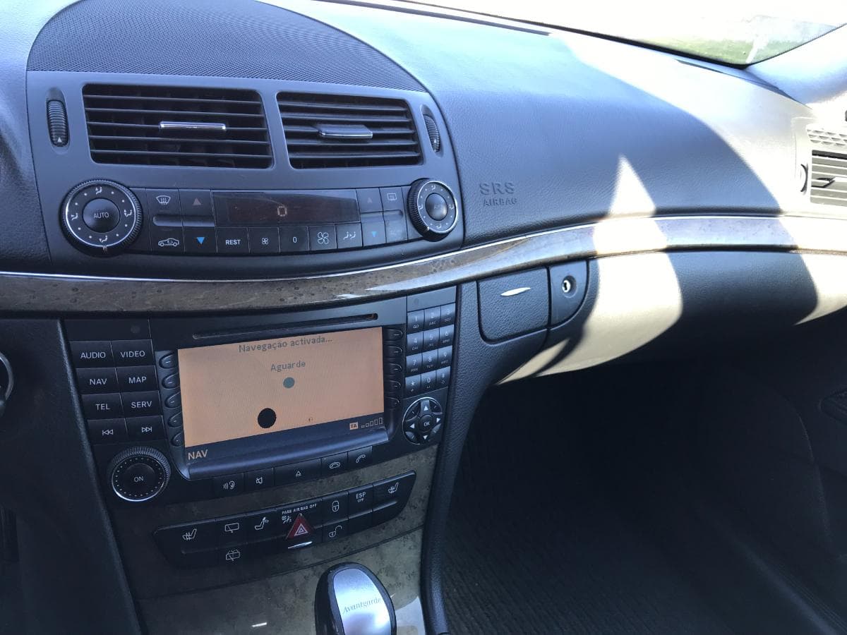 Mercedes-Benz E270 CDI · Ano 2004 — imagen 21