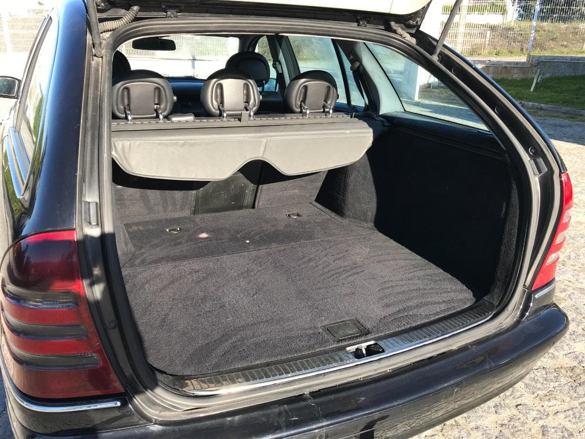 Mercedes-Benz C 270 CDI · Ano 2003 — imagen 9
