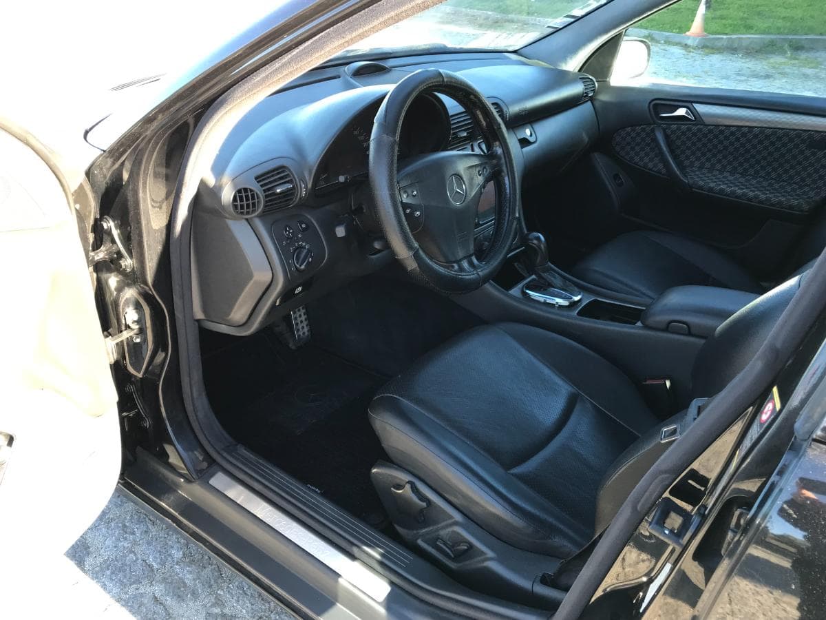 Mercedes-Benz C 270 CDI · Ano 2003 — imagen 18