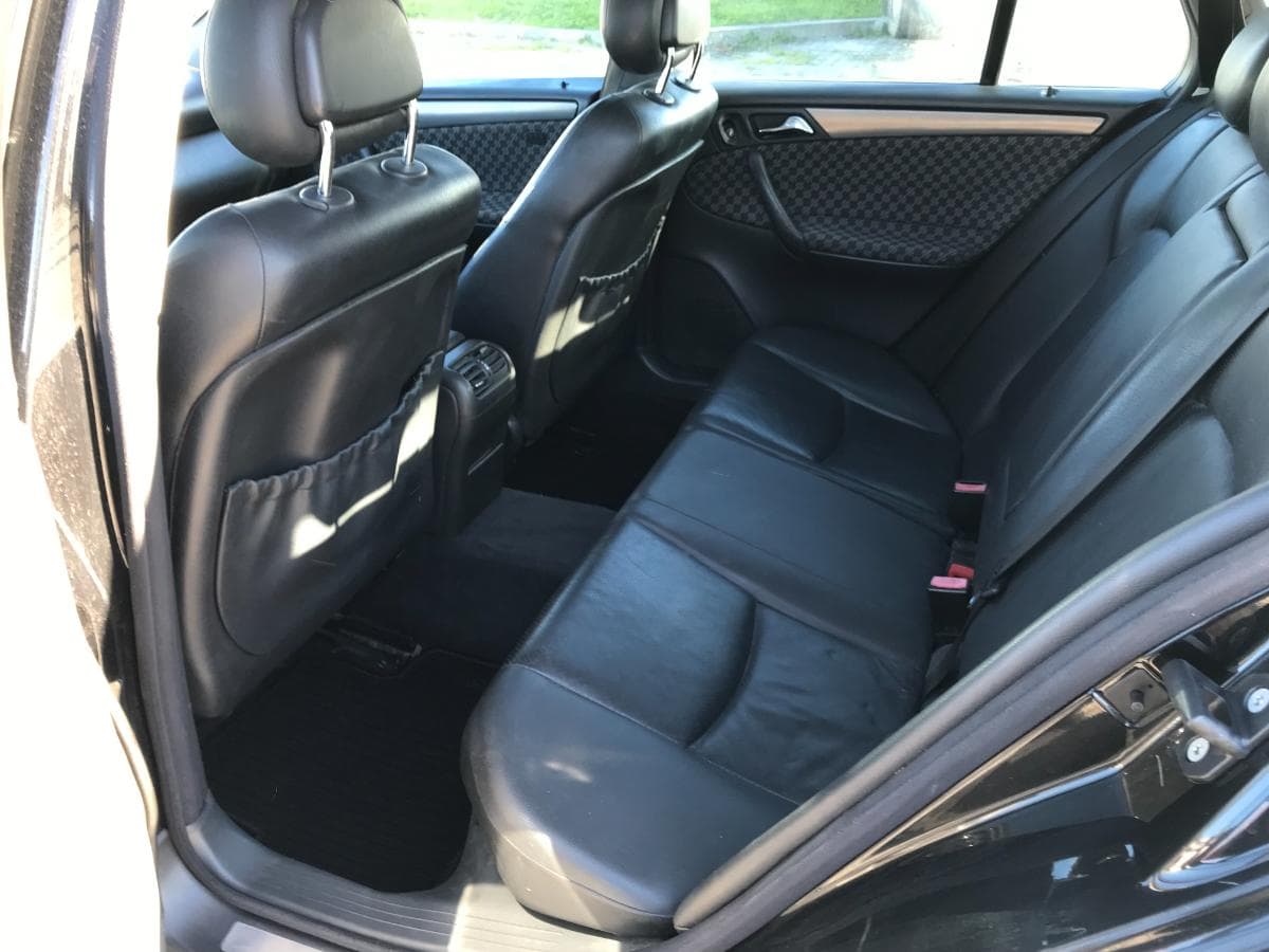 Mercedes-Benz C 270 CDI · Ano 2003 — imagen 19