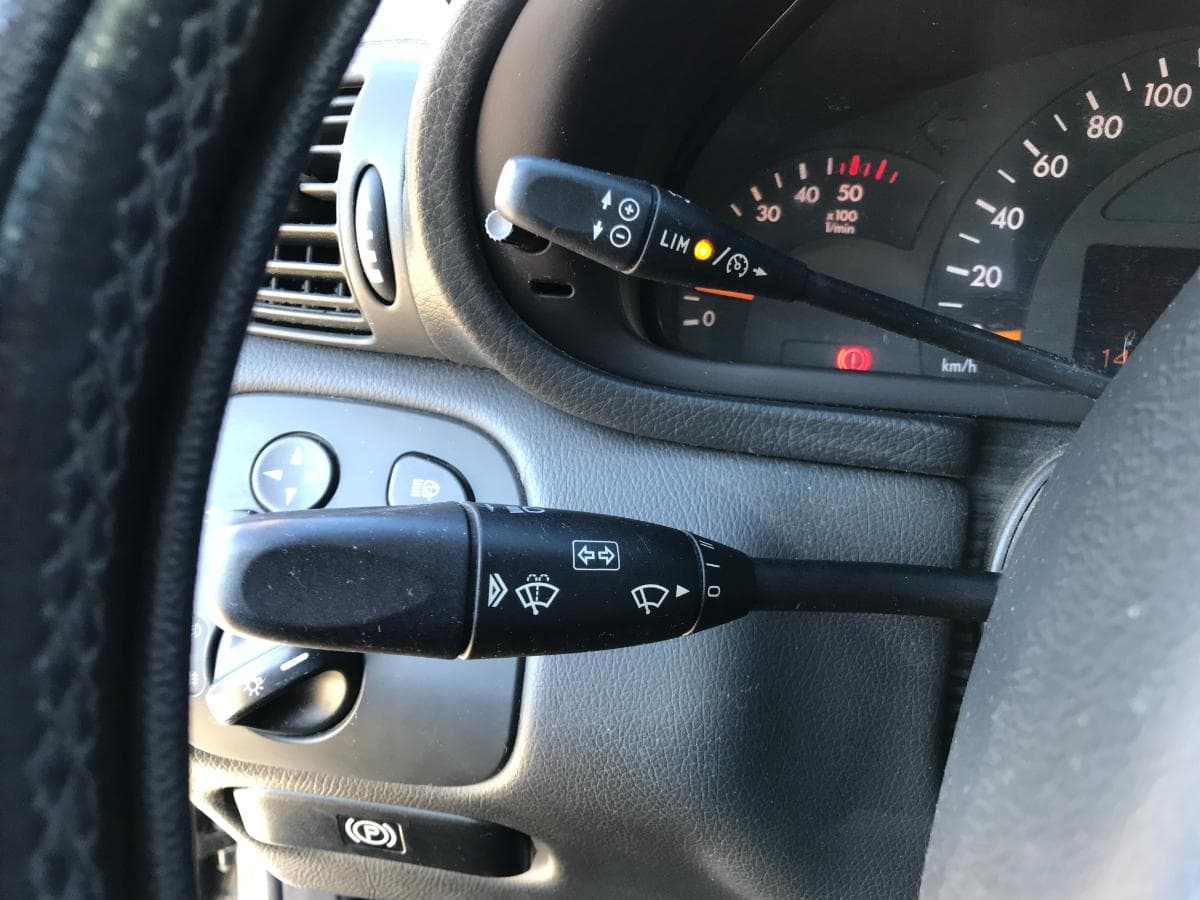 Mercedes-Benz C 270 CDI · Ano 2003 — imagen 30