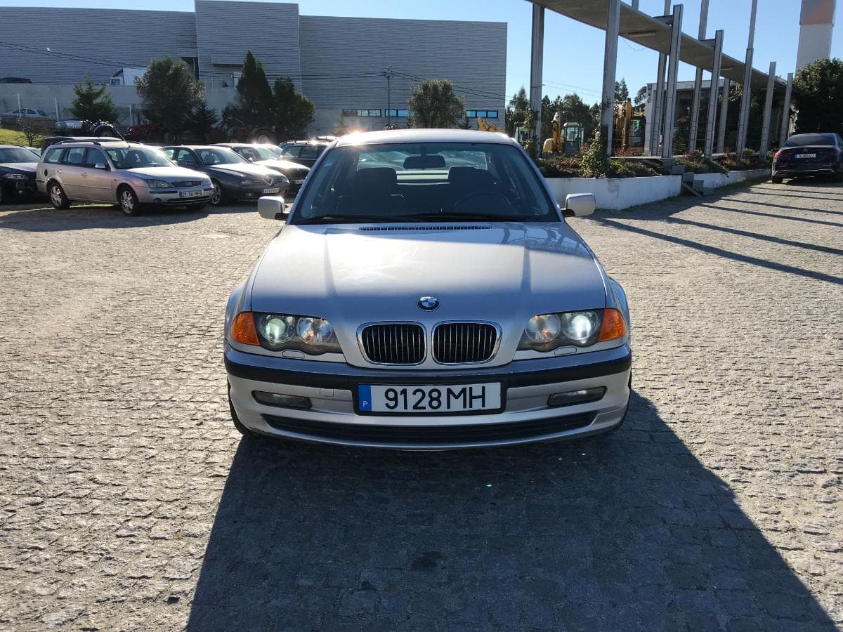 BMW 320i · Ano 1998 — imagen 2