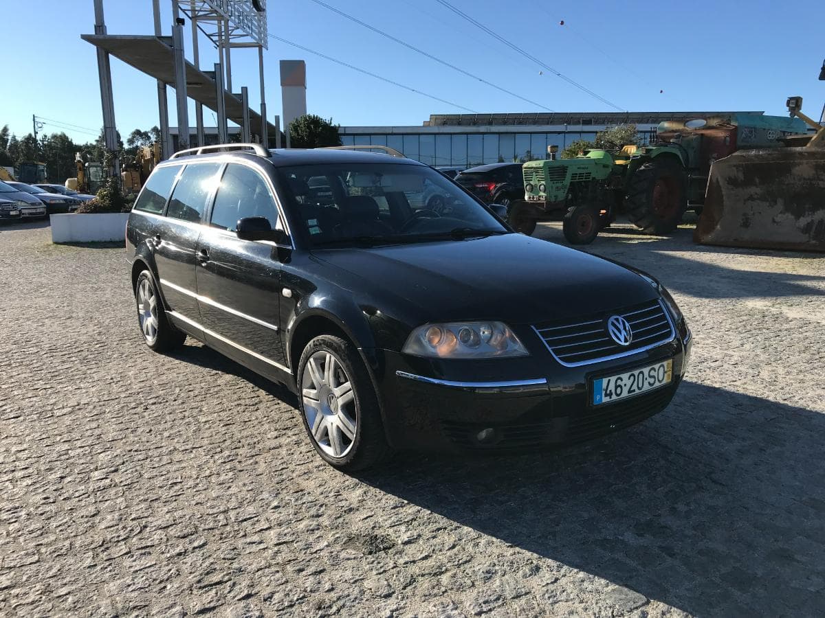 Volkswagen Passat 1.9 TDI · Ano 2001