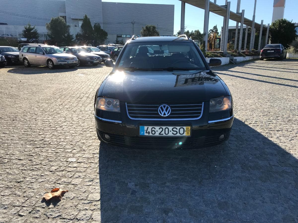 Volkswagen Passat 1.9 TDI · Ano 2001 — imagen 2