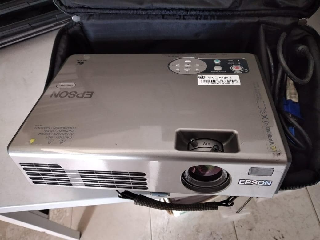 Equipamentos eletrónicos e informáticos — image 2