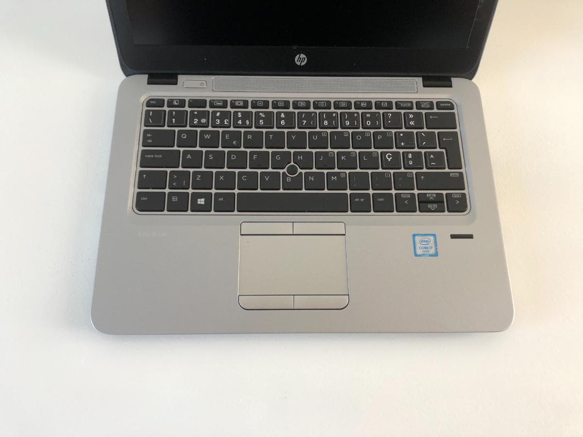 Portátil HP 820 G3 — imagen 6