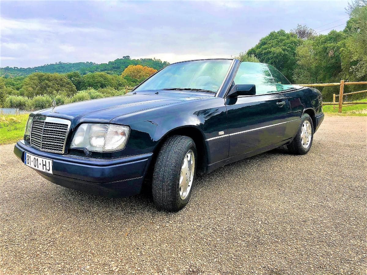 Mercedes E200 Cabrio - 1996 — image 1