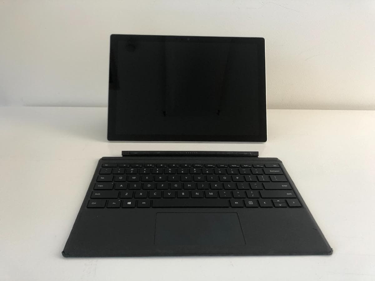 Microsoft Surface Pro 5 — image 2