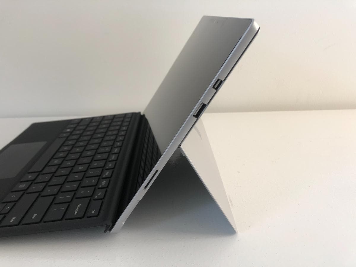 Microsoft Surface Pro 5 — image 4