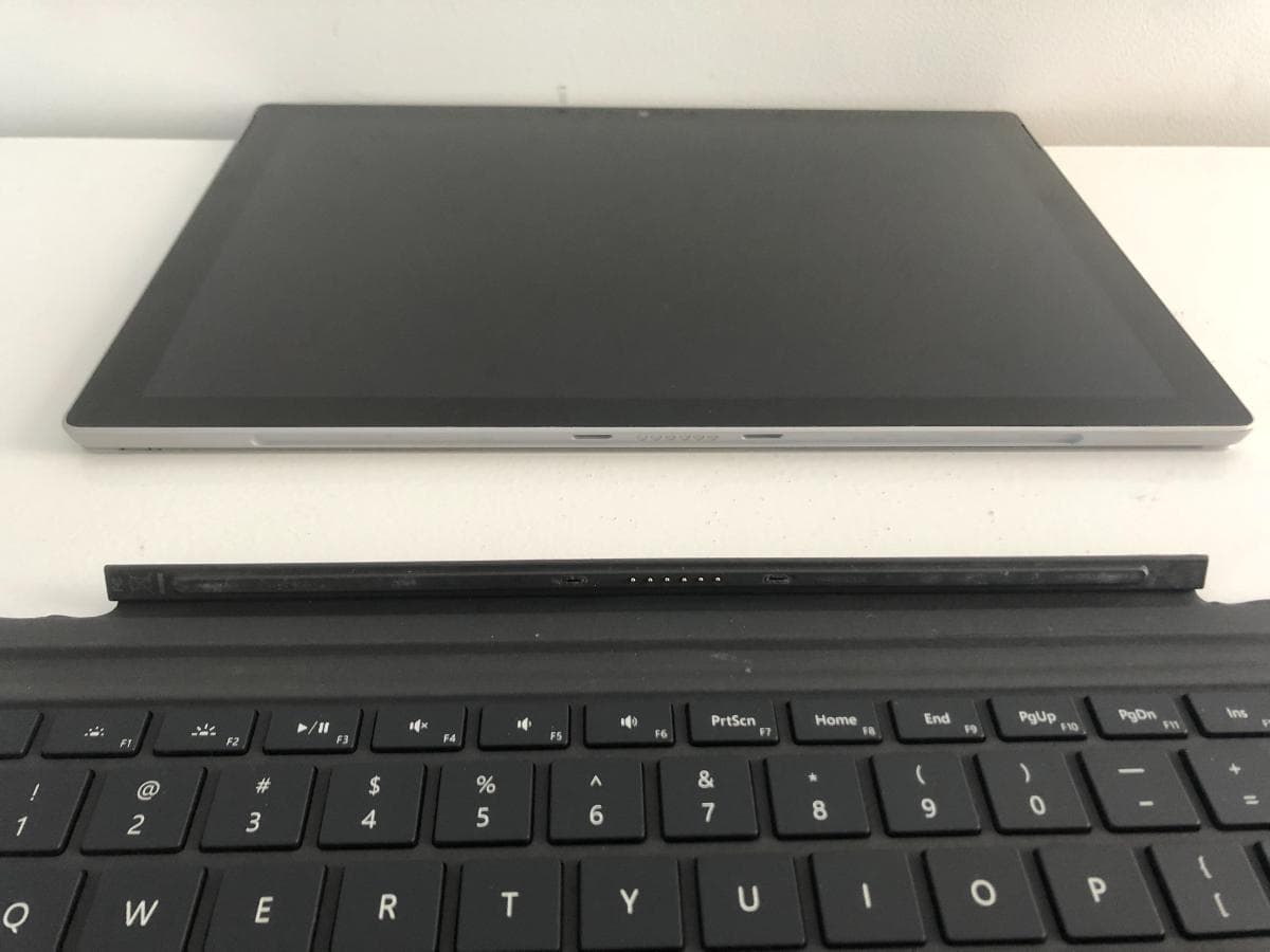 Microsoft Surface Pro 5 — image 6
