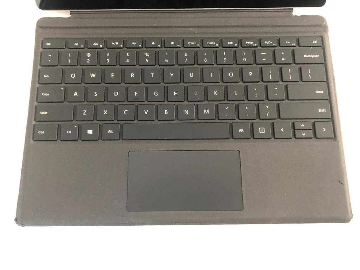 Microsoft Surface Pro 5 — image 9