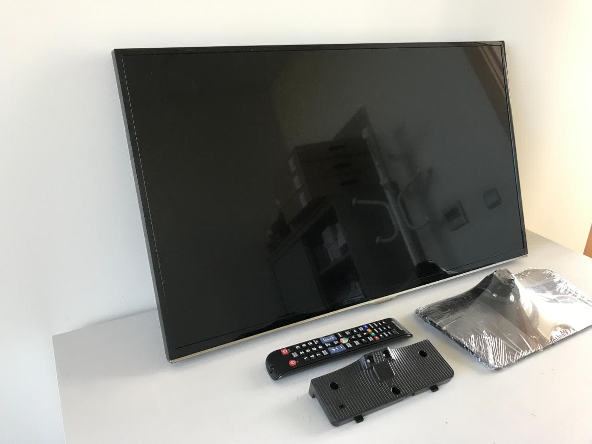TV Smart 32" — image 2