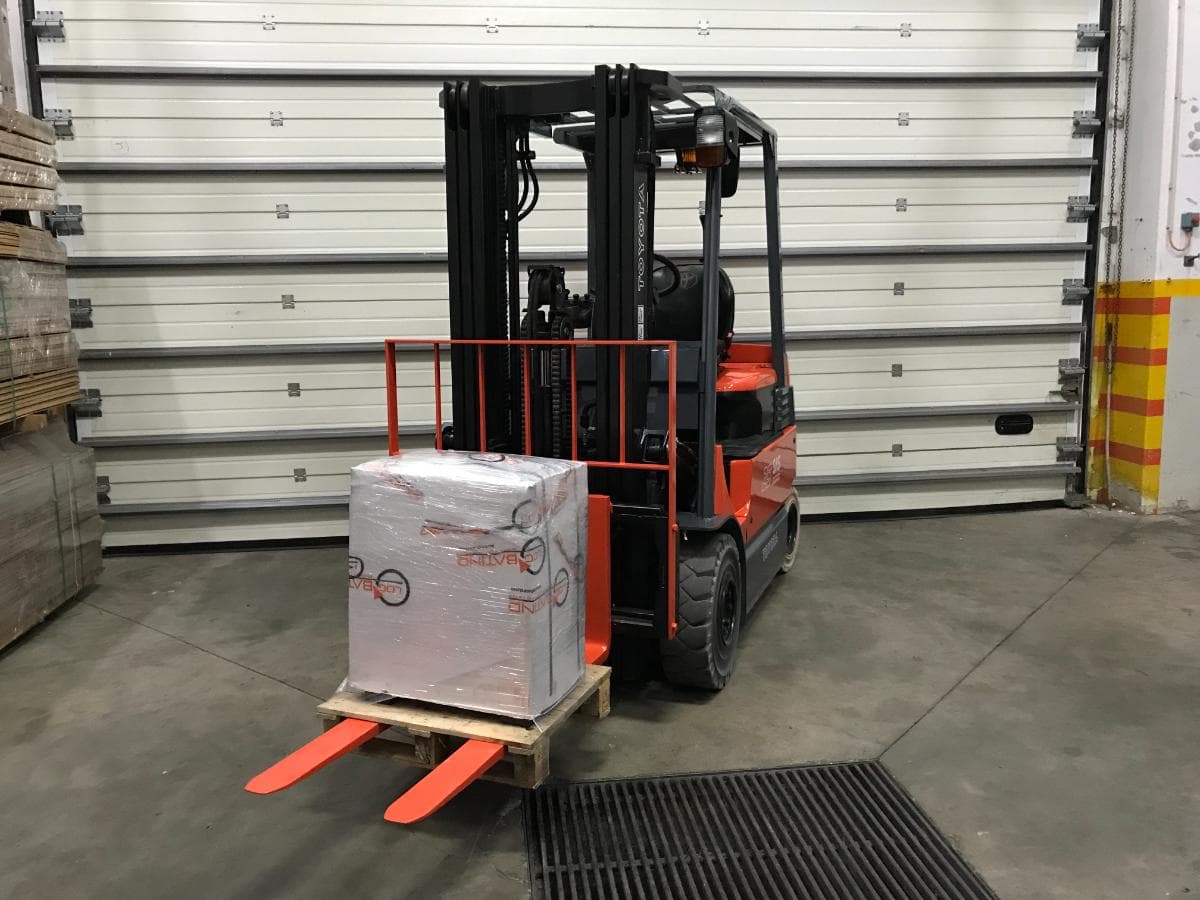 Empilhador Elétrico Toyota 2500 KG — imagen 2