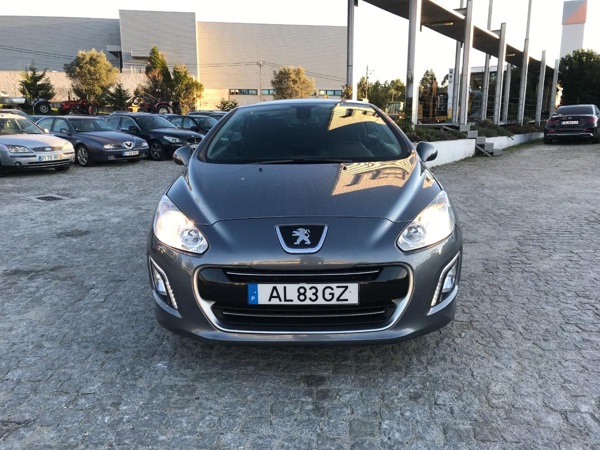 Peugeot 308 CC Cabrio · Ano 2012 — imagen 2
