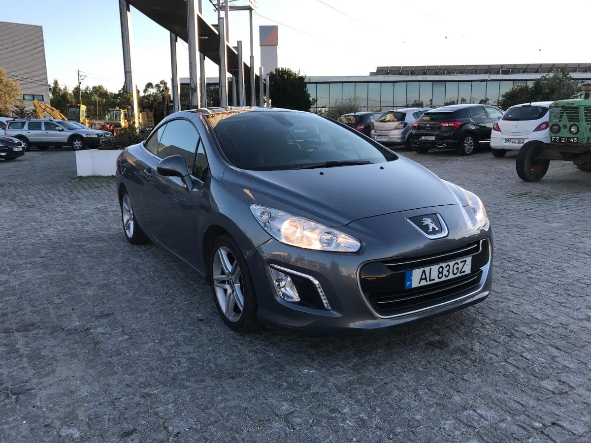 Peugeot 308 CC Cabrio · Ano 2012 — imagen 1