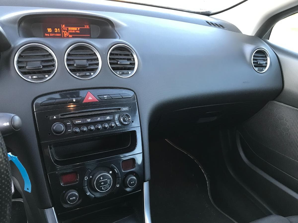 Peugeot 308 CC Cabrio · Ano 2012 — imagen 23