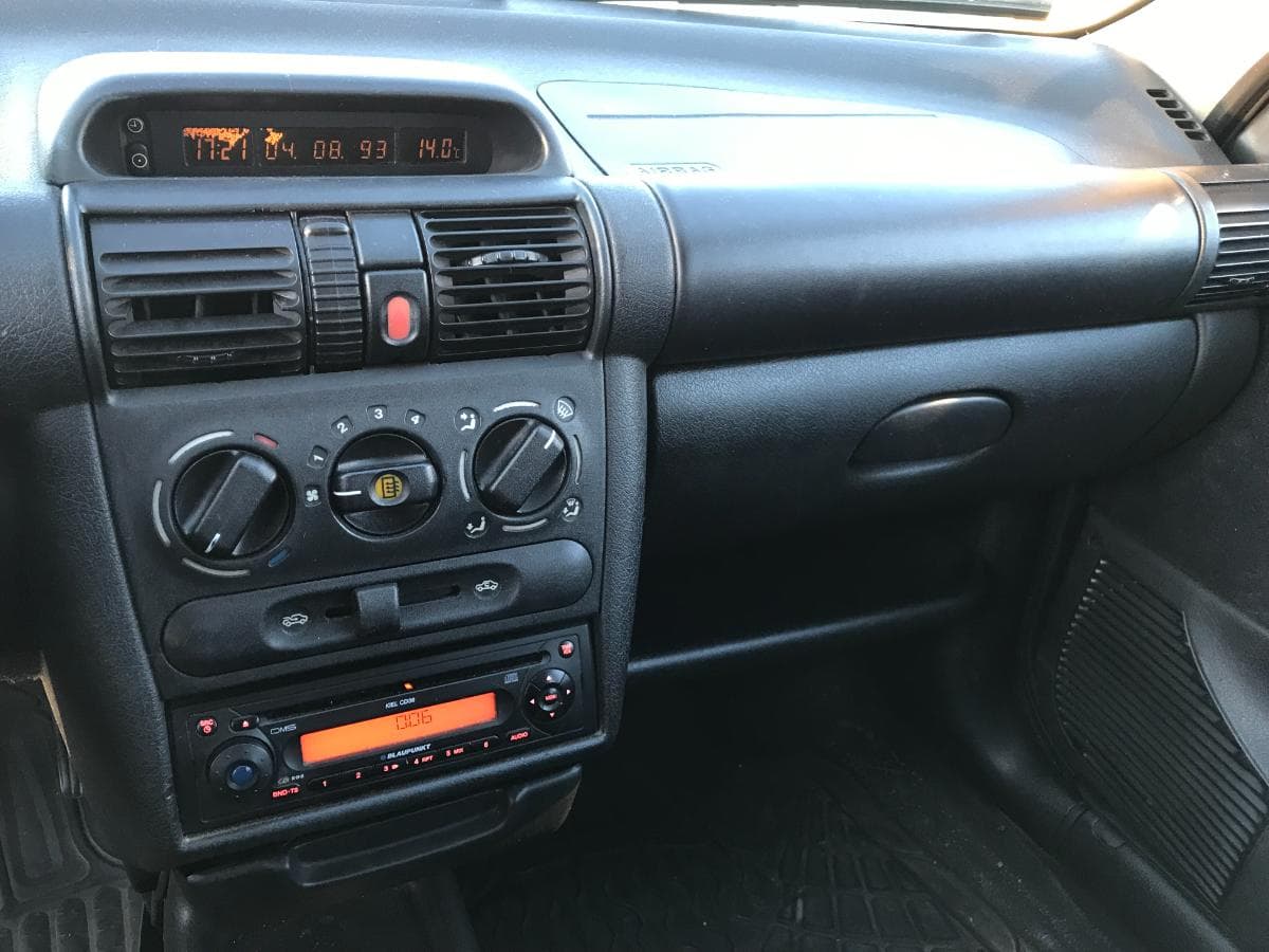 Opel Corsa B 1.5TD · Ano 2000 — imagem 22