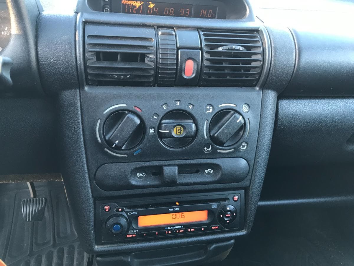 Opel Corsa B 1.5TD · Ano 2000 — imagem 23