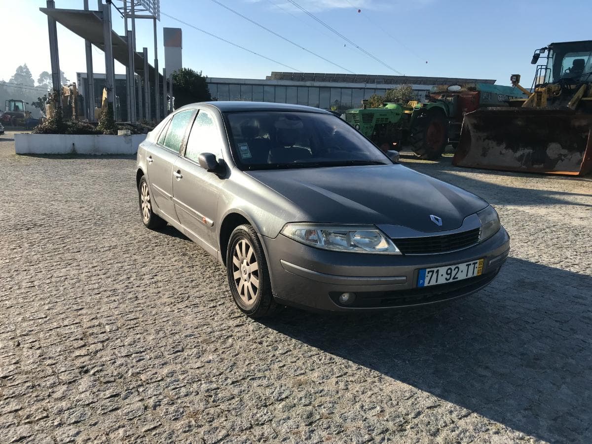Renault Laguna 1.9DCI · Ano 2002