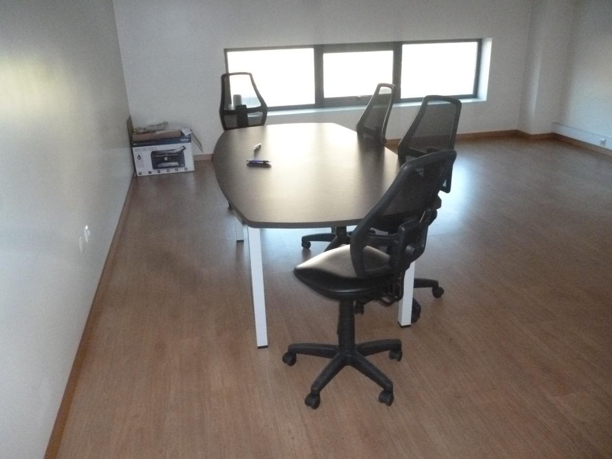 CNCs + Fresadoras + Retificadora + Equipamento de Escritório + Diversos — imagem 9