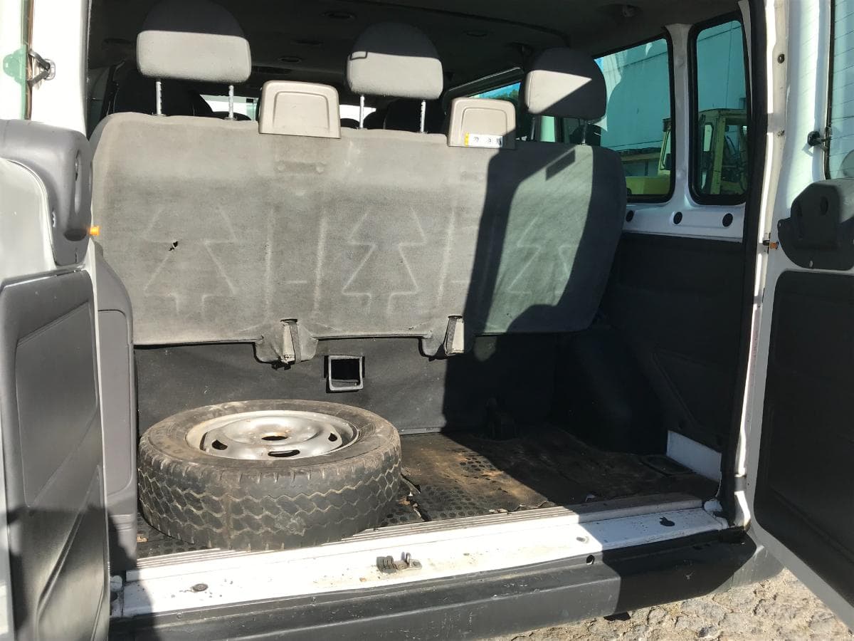 Ford Transit 2.0 D · Ano 2006 — image 13