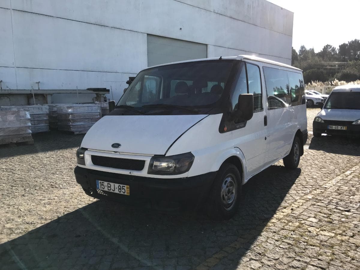 Ford Transit 2.0 D · Ano 2006 — image 3