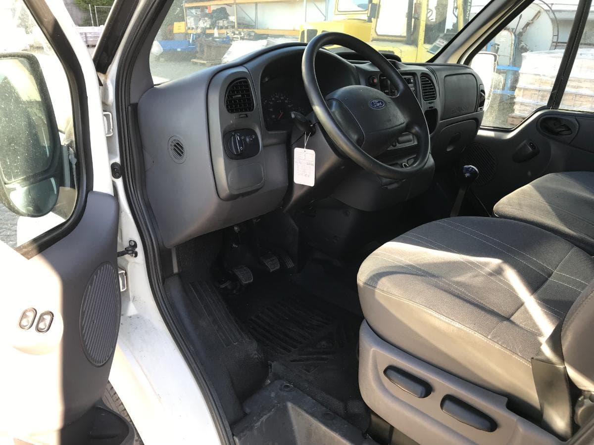 Ford Transit 2.0 D · Ano 2006 — image 15