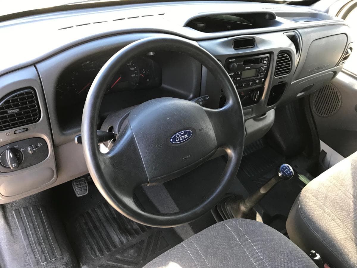 Ford Transit 2.0 D · Ano 2006 — image 18