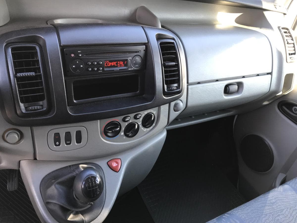 Renault Trafic 1.9DCI · Ano 2006 — imagem 15
