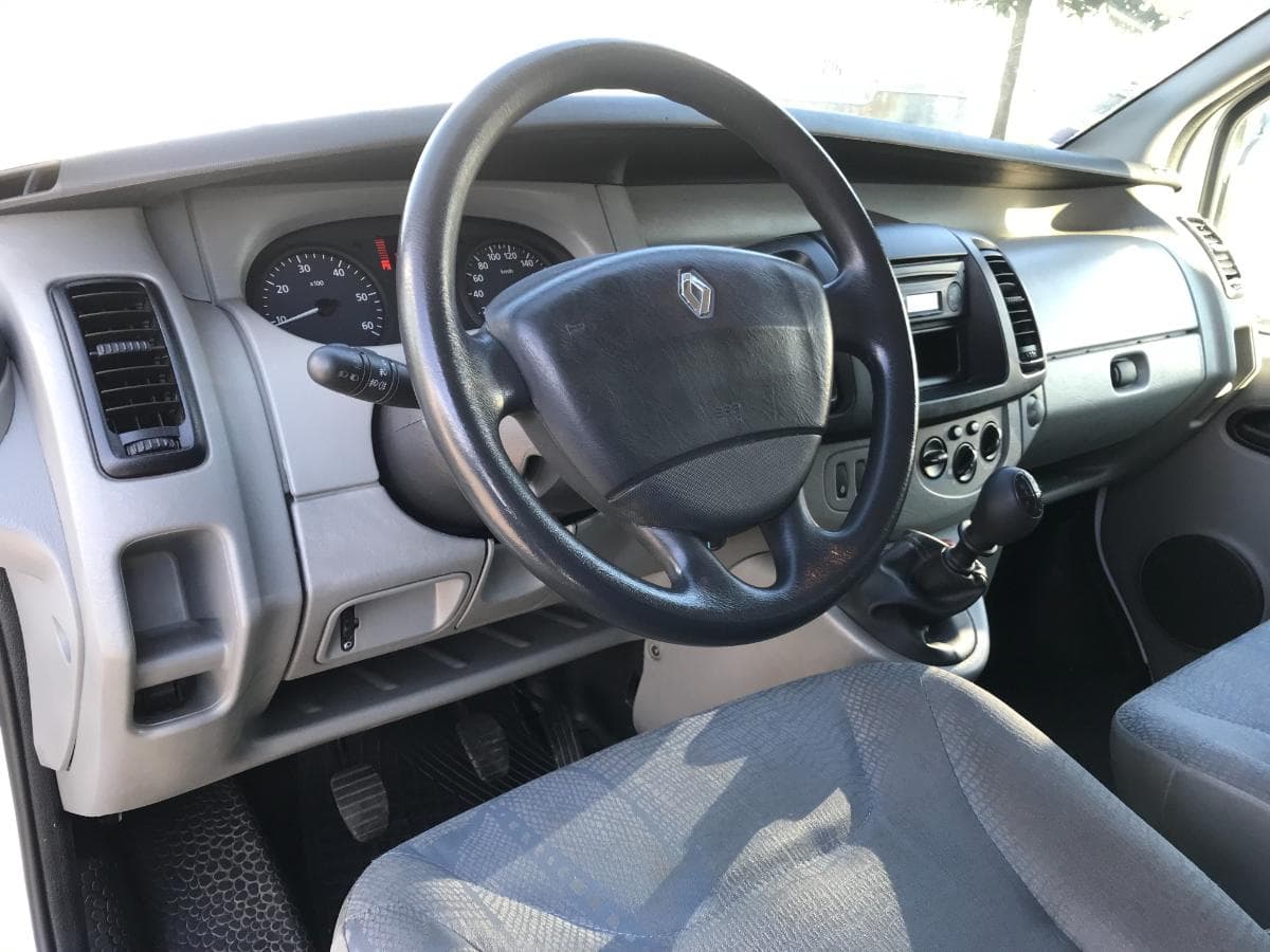 Renault Trafic 1.9DCI · Ano 2006 — imagem 19
