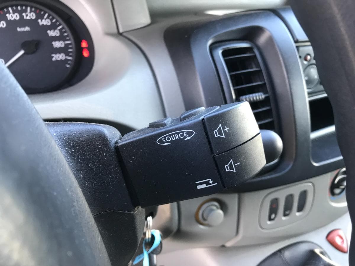 Renault Trafic 1.9DCI · Ano 2006 — imagem 23