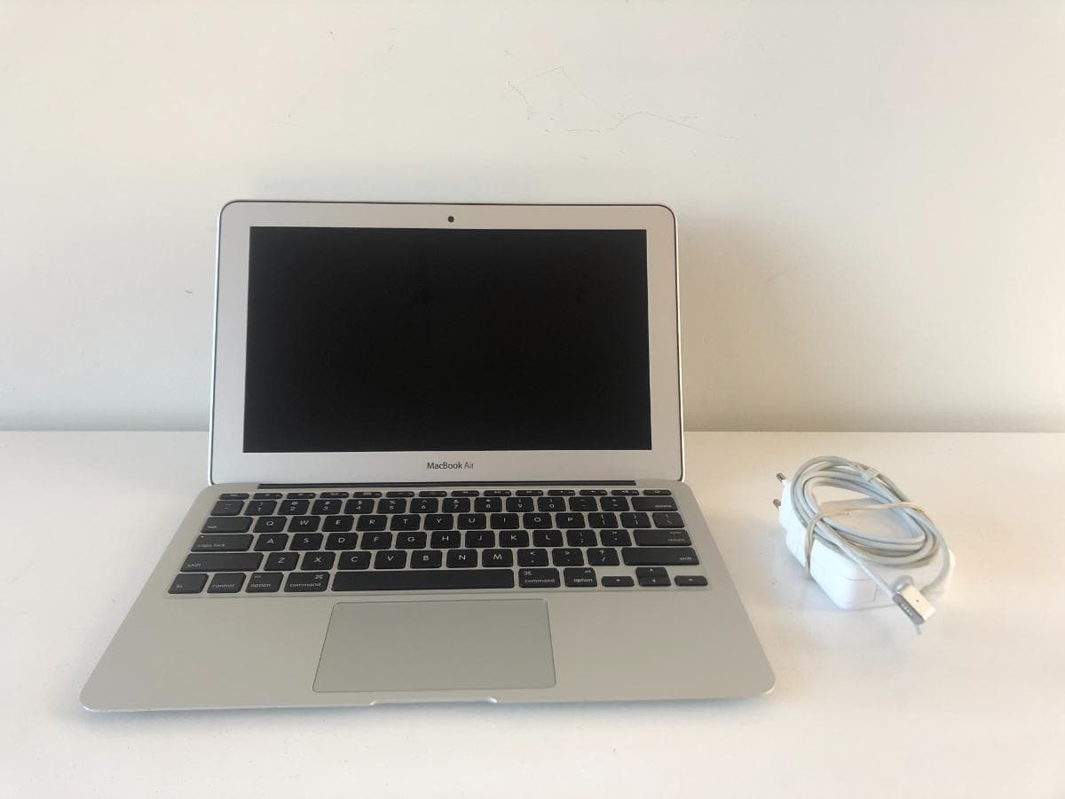 Portátil Macbook  Air 11,6"