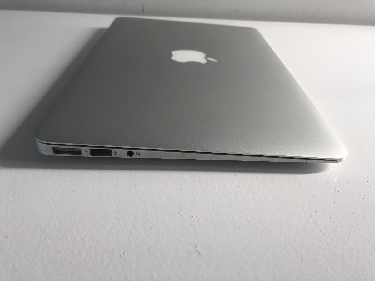 Portátil Macbook  Air 11,6" — image 3