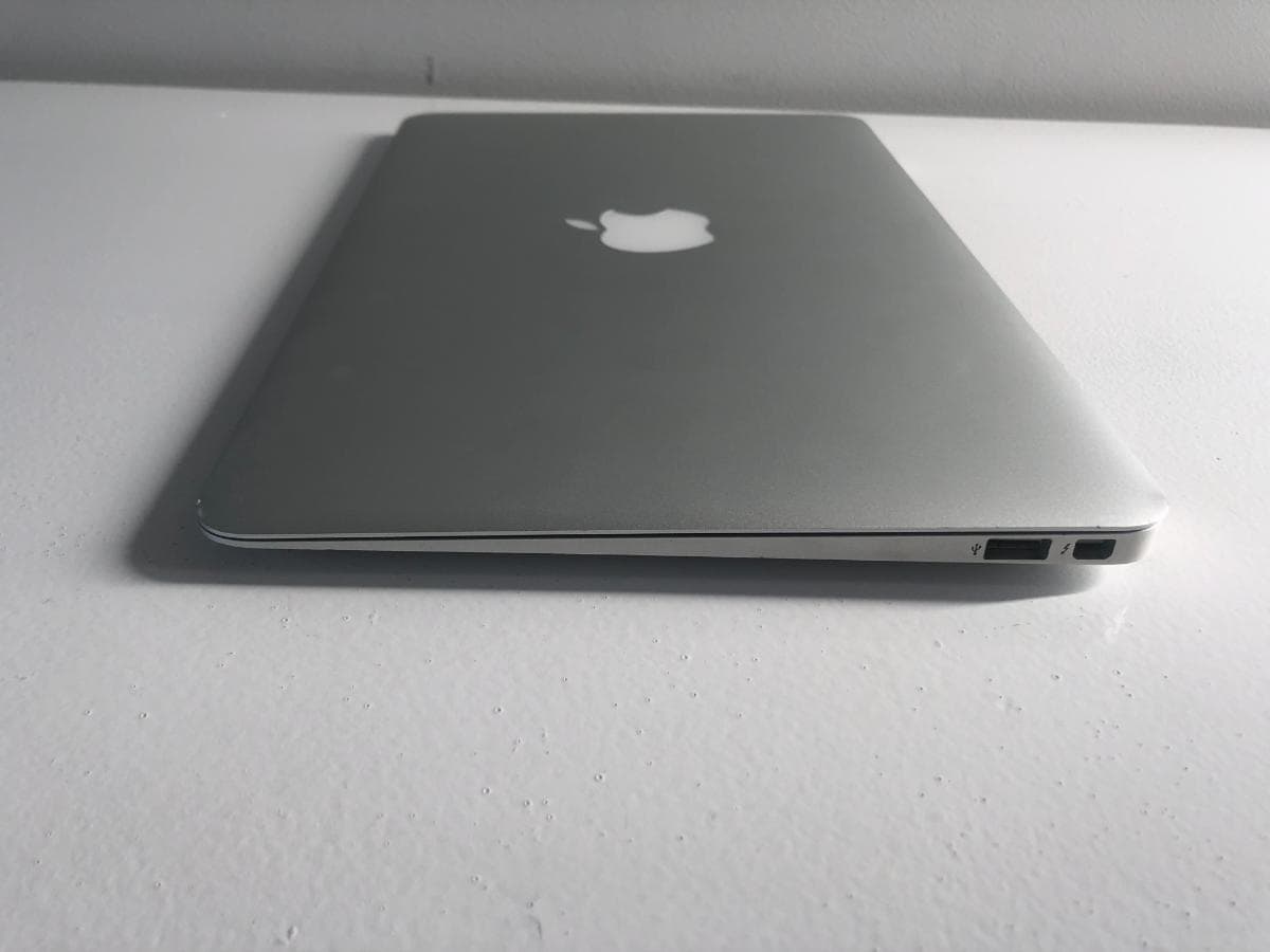 Portátil Macbook  Air 11,6" — image 5