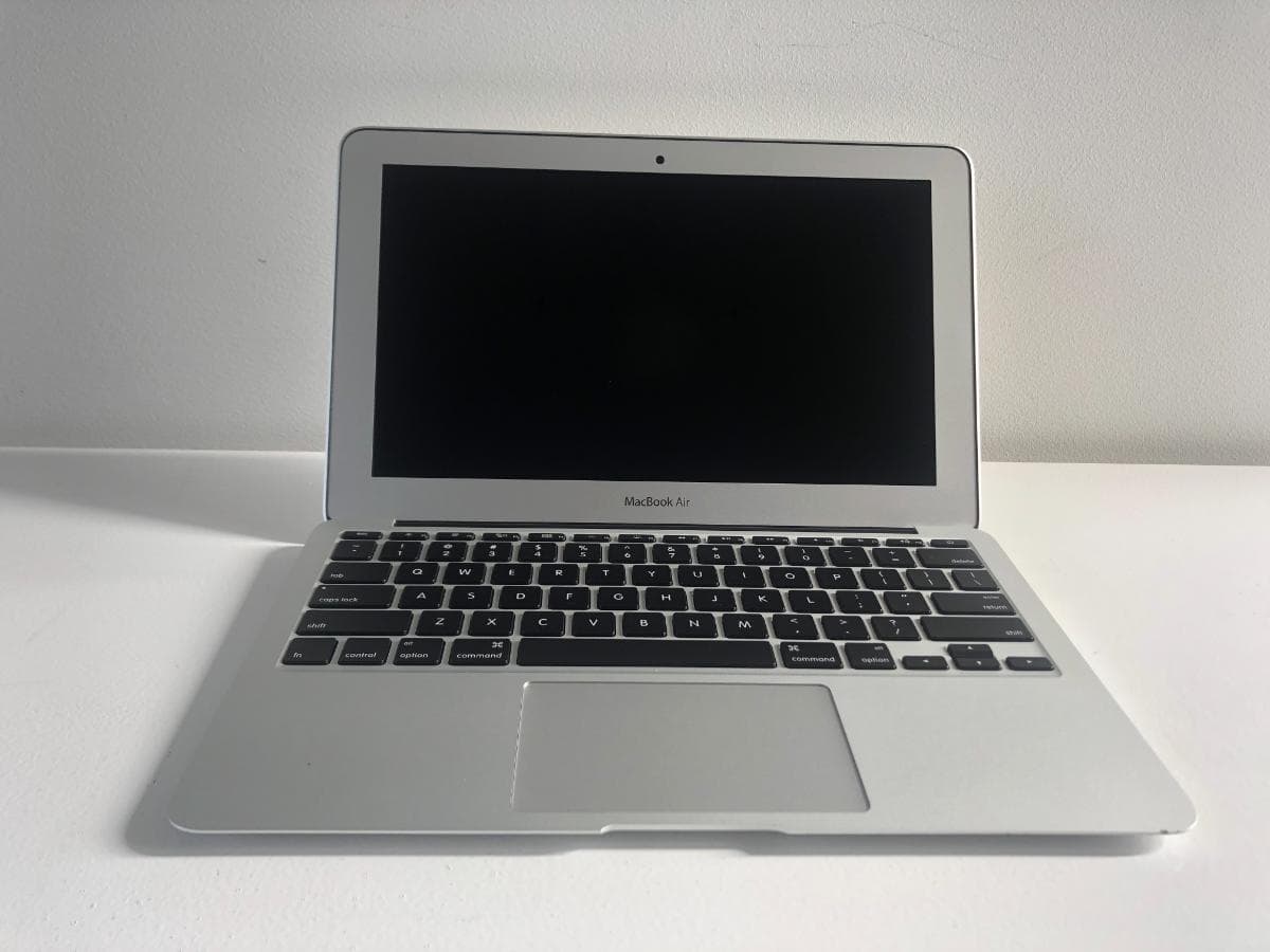 Portátil Macbook  Air 11,6" — image 6