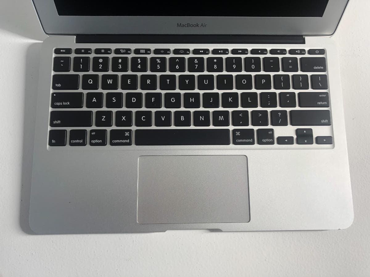Portátil Macbook  Air 11,6" — image 7