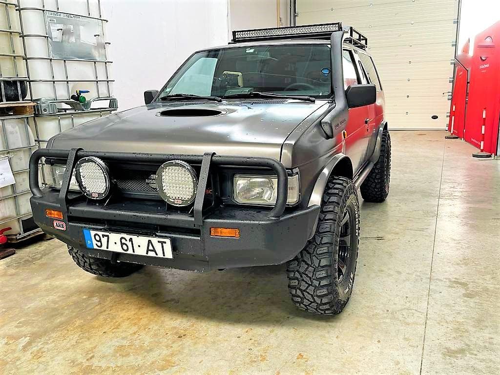 Nissan Terrano · 1992 — image 1