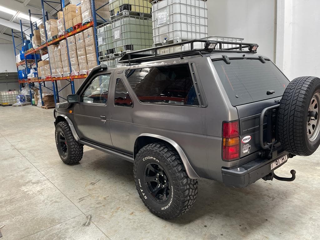 Nissan Terrano · 1992 — image 3