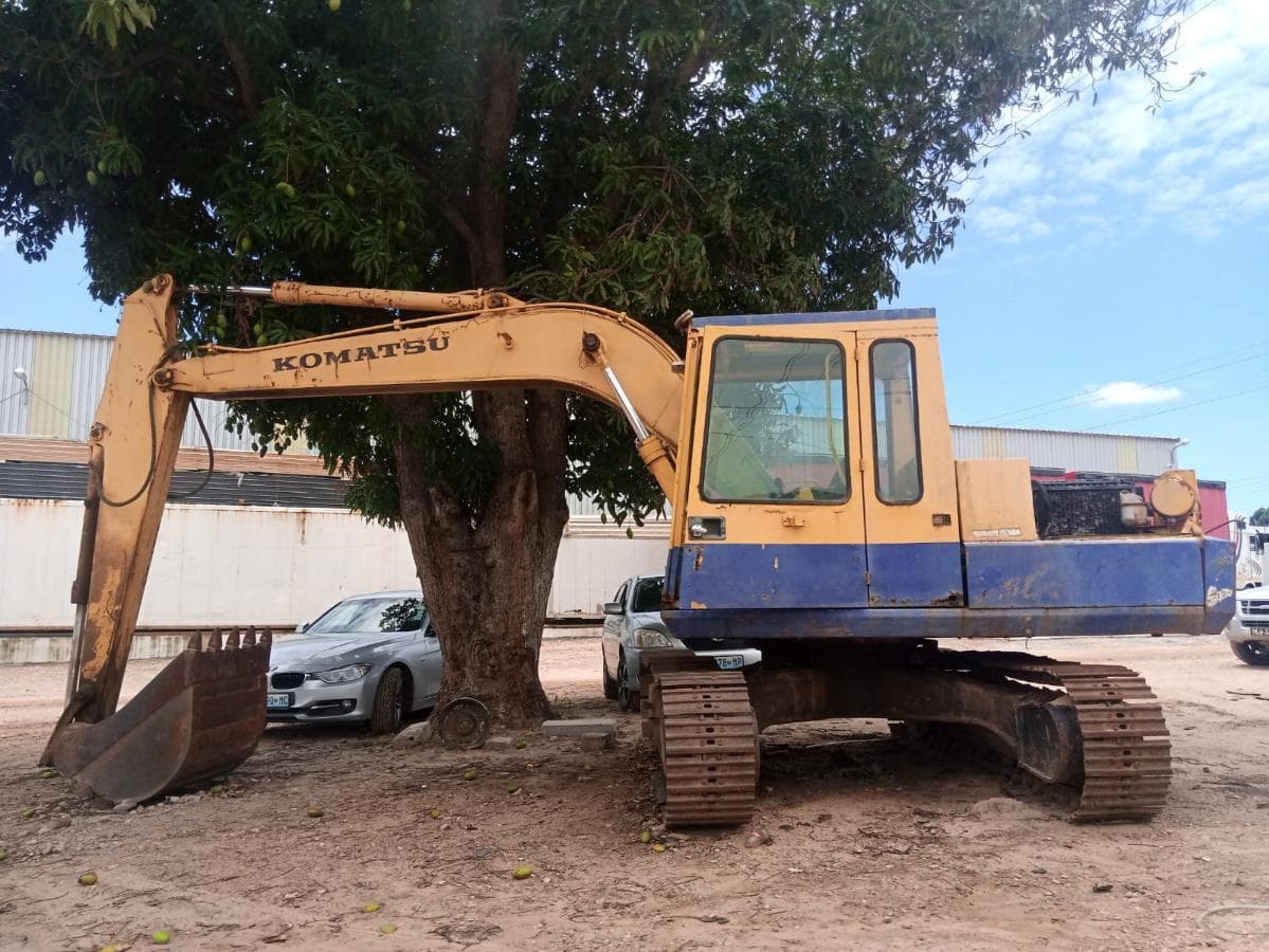 Escavadora Komatsu · — image 4