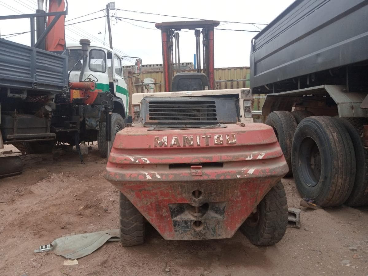 Manitou empilhadeira MCF 30H · — image 3