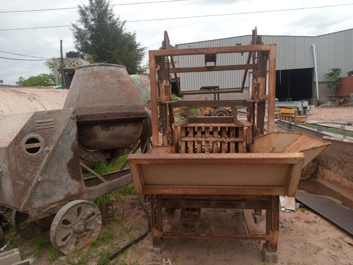 Equipamentos para construção · — image 3